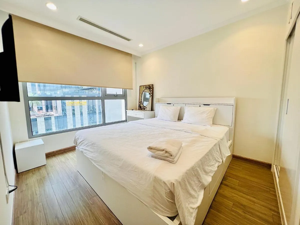 Homes By Christine - Vinhomes Central Park Ho Chi Minh City