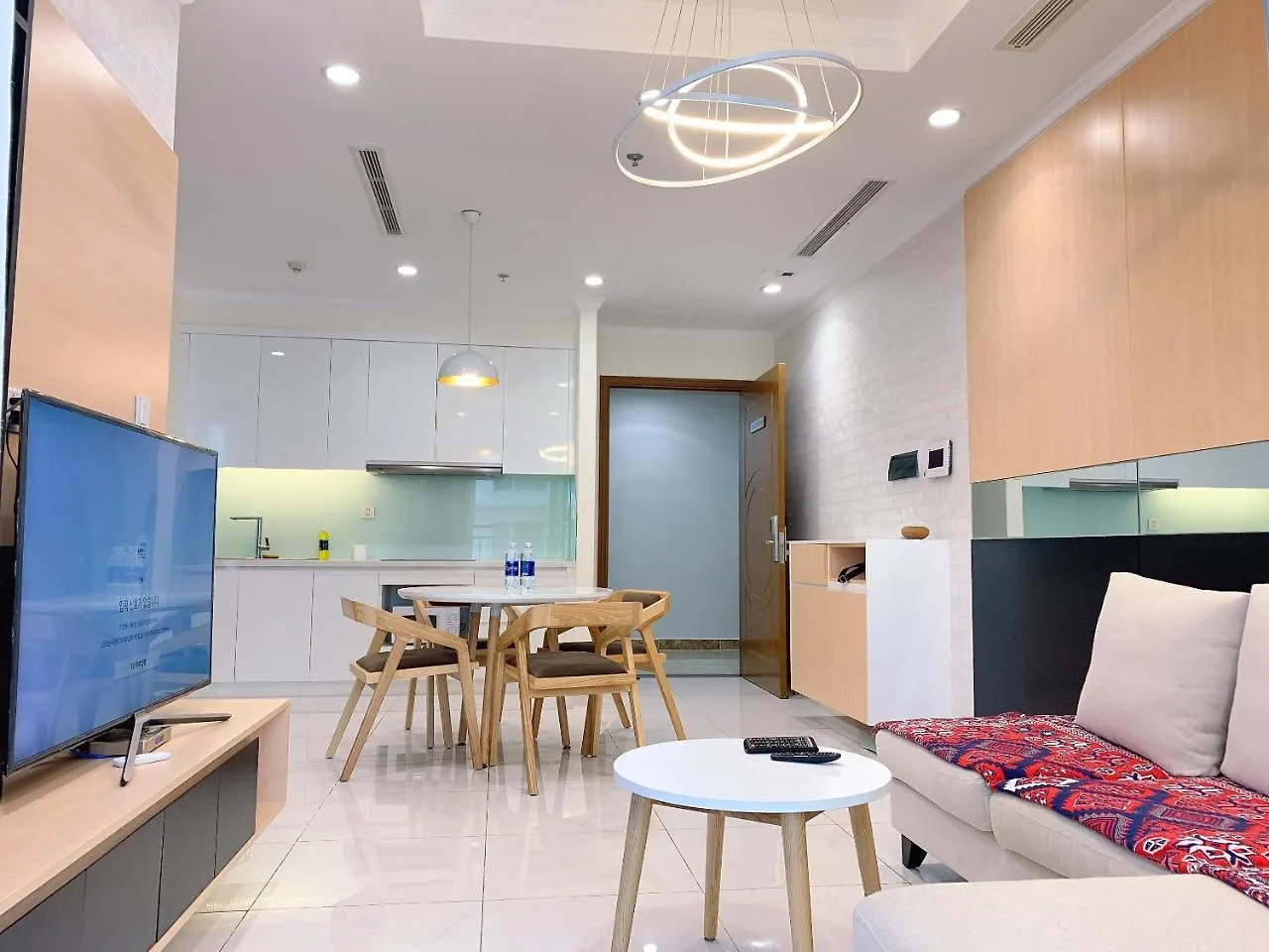 Apartment Homes By Christine - Vinhomes Central Park Ho Chi Minh City Vietnam