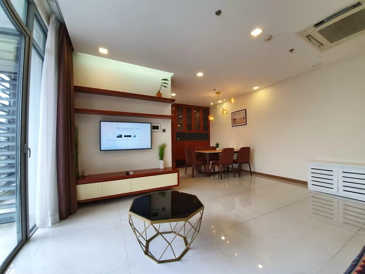 Homes By Christine - Vinhomes Central Park Ho Chi Minh City 0*,